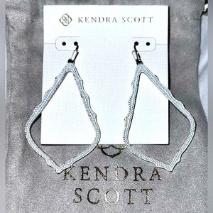 Kendra Scott Rare and Retired Matte White Sophee Earrings